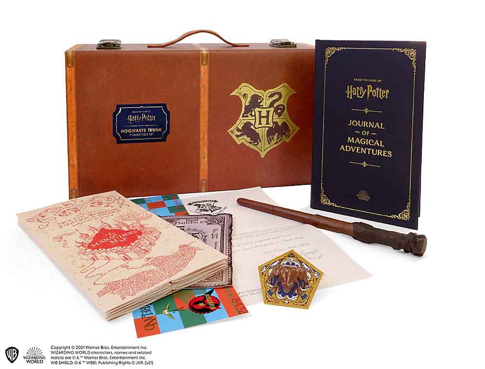 HARRY POTTER HOGWARTS TRUNK COLLECTIBLE SET 