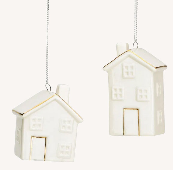 Novogodišnji ukras  KUĆICA OD PORCELANA 