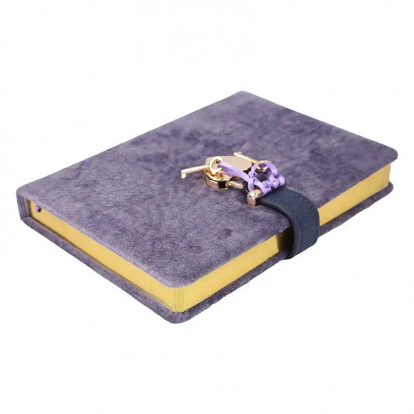 Notes sa ključićem VICTORIA'S JOURNALS HUSH-HUSH 160 strana na linije 
