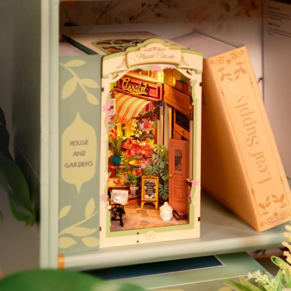 3D drvene puzzle/držač za knjige FLORAL CORNER 
