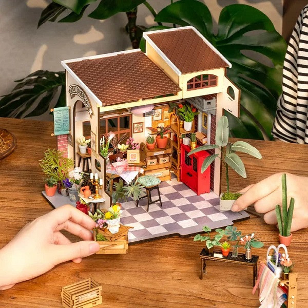 3D drvene puzzle/držač za knjige EMILINA CVEĆARA 