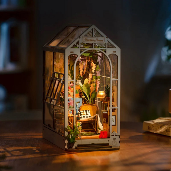 3D drvene puzzle/držač za knjige  GARDEN HOUSE 