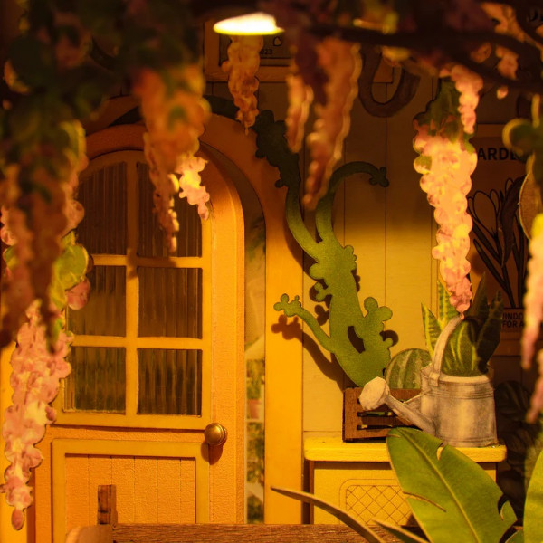 3D drvene puzzle/držač za knjige  GARDEN HOUSE 