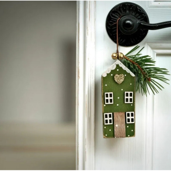 Novogodišnji ukras KUĆICA SA PRAPORCIMA (Više vrsta) 