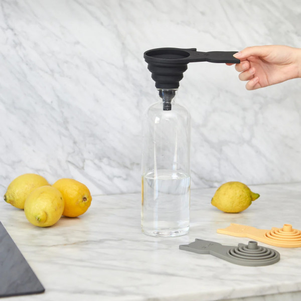 Sklopivi silikonski levak sa magnetom MEOW - BLACK 