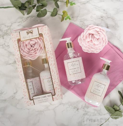 MADELAINE BATH & SHOWER 