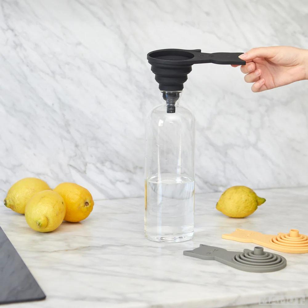 Sklopivi silikonski levak sa magnetom MEOW - BLACK 